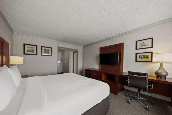 Comfort Inn By The Bay image 19